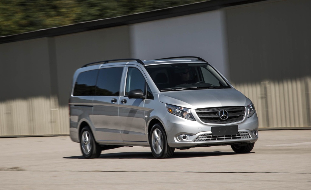 2016-Mercedes-Benz-Metris-102.jpg