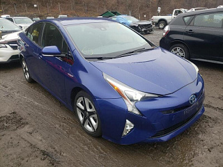 TOYOTA PRIUS 2018