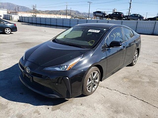 TOYOTA PRIUS 2019