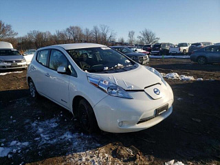 NISSAN LEAF S 2017