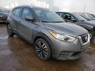 NISSAN KICKS SV 2020