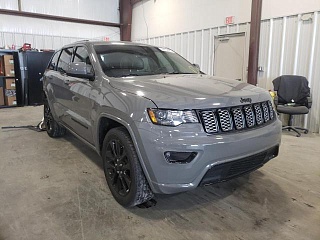 JEEP GRAND CHEROKEE LAREDO 2019