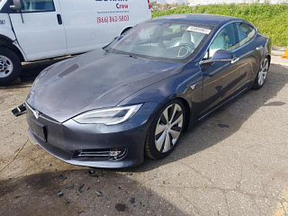 TESLA MODEL S 2020