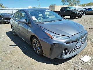 TOYOTA PRIUS SPECIAL EDITION 2021