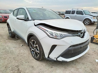 TOYOTA C-HR XLE 2021
