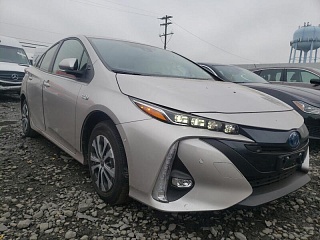 TOYOTA PRIUS PRIME LE 2021