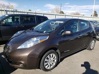 NISSAN LEAF S 2015