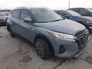 NISSAN KICKS SV 2021