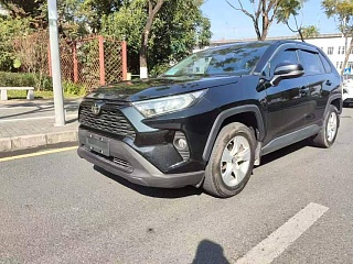 TOYOTA RAV4 2021