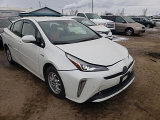 TOYOTA PRIUS 2019