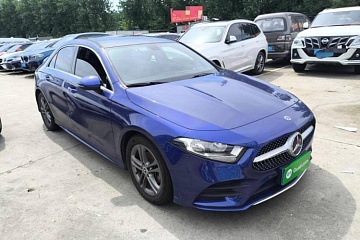 MERCEDES-BENZ A 180 2020