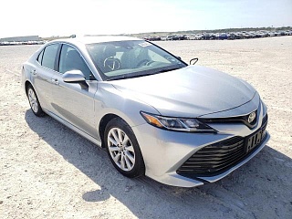 TOYOTA CAMRY LE 2020