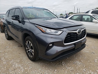TOYOTA HIGHLANDER XLE 2020