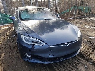 TESLA MODEL S 2020