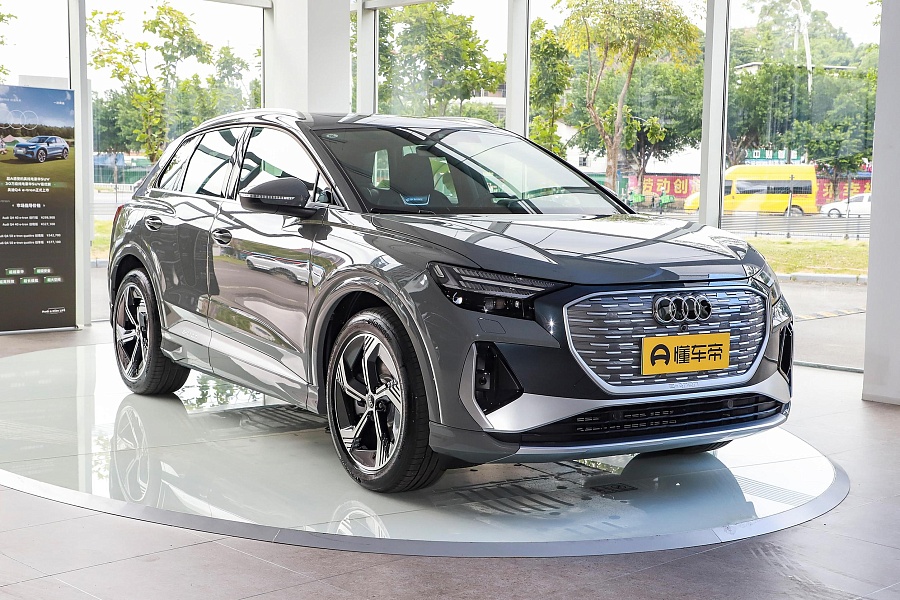 AUDI Q4 e-tron Model 50 Quattro Innovation Edition (ChuangJing)