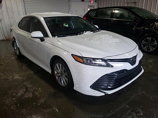 TOYOTA CAMRY LE 2020