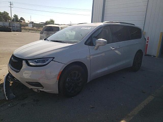 CHRYSLER PACIFICA LIMITED 2021