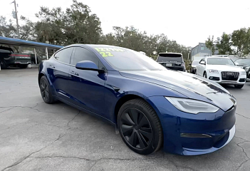 Tesla Model S Plaid 2022
