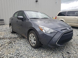 TOYOTA YARIS L 2019