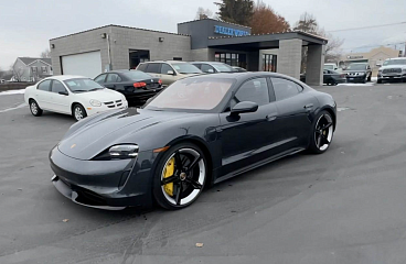 Porsche Taycan Turbo S 2020