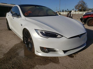 TESLA MODEL S 2017