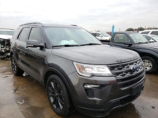 FORD EXPLORER XLT 2018