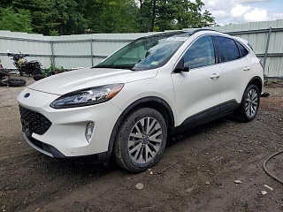 FORD ESCAPE TITANIUM 2022