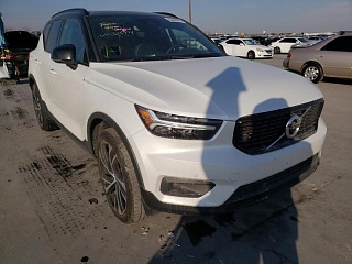 VOLVO XC40 T4 R-DESIGN 2020