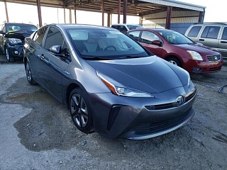 TOYOTA PRIUS 2019