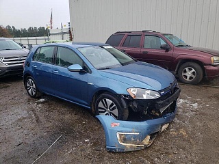 VOLKSWAGEN E-GOLF S 2016