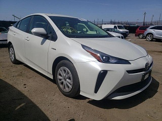 TOYOTA PRIUS 2019