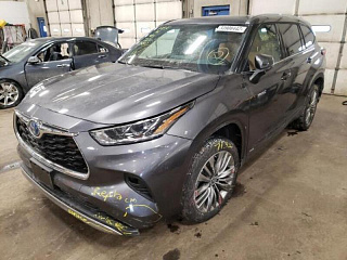 TOYOTA HIGHLANDER HYBRID PLATINUM 2021