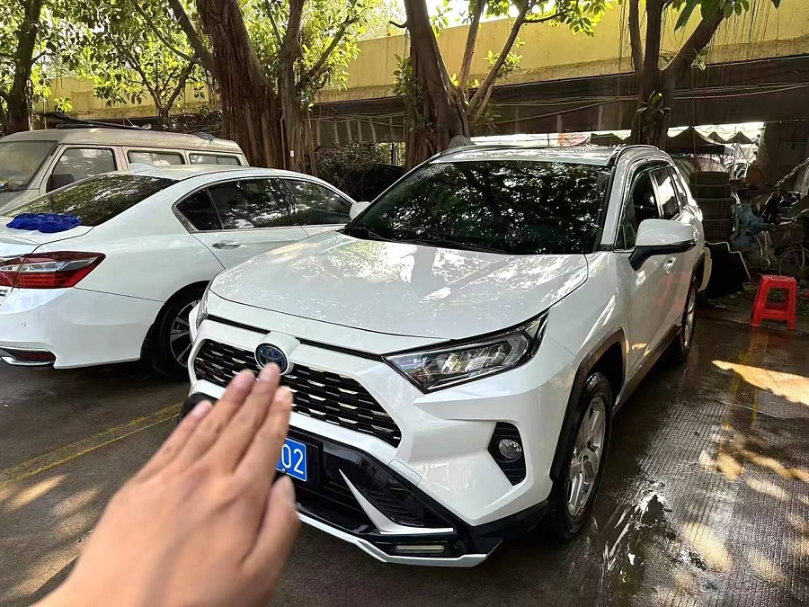 TOYOTA RAV4 HYBRID 2021