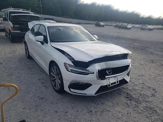 VOLVO S60 T6 MOMENTUM 2020
