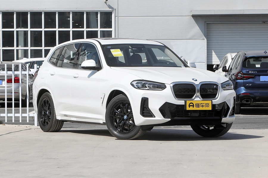 BMW iX3 modified to create the collar type BMW iX3 modified to create the collar type