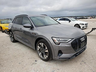 AUDI E-TRON PREMIUM 2021
