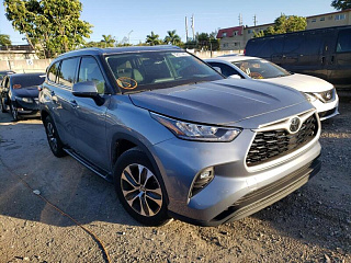 TOYOTA HIGHLANDER XLE 2020