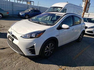 TOYOTA PRIUS C 2018