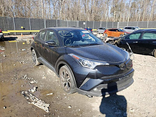 TOYOTA C-HR XLE 2018
