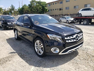 MERCEDES-BENZ GLA 250 2019