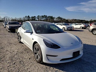 TESLA MODEL 3 2021