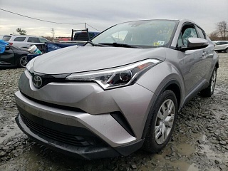 TOYOTA C-HR XLE 2019
